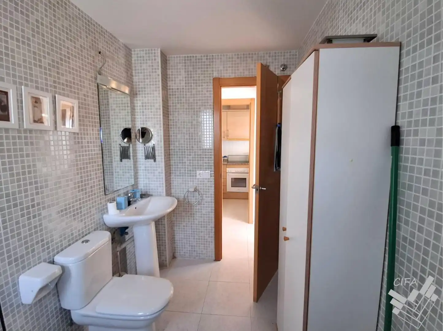 Baño de Piso en venta en Vinaròs con Aire acondicionado, Terraza y Amueblado