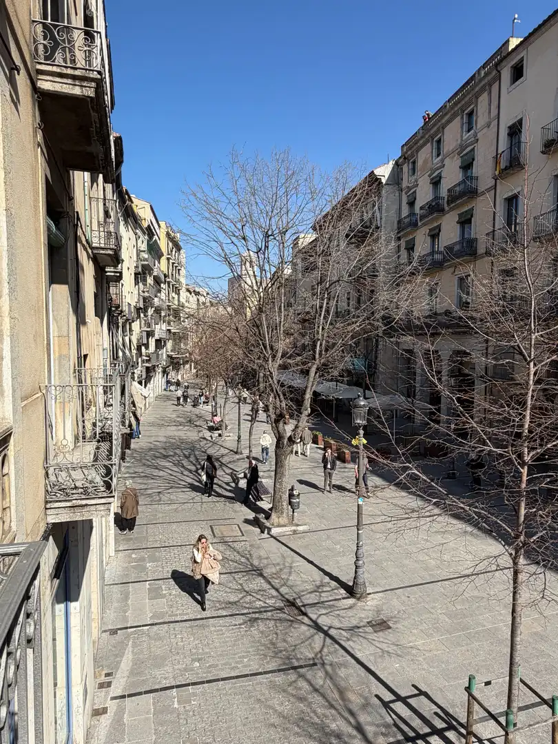 Vista exterior de Piso en venta en Girona con Calefacción