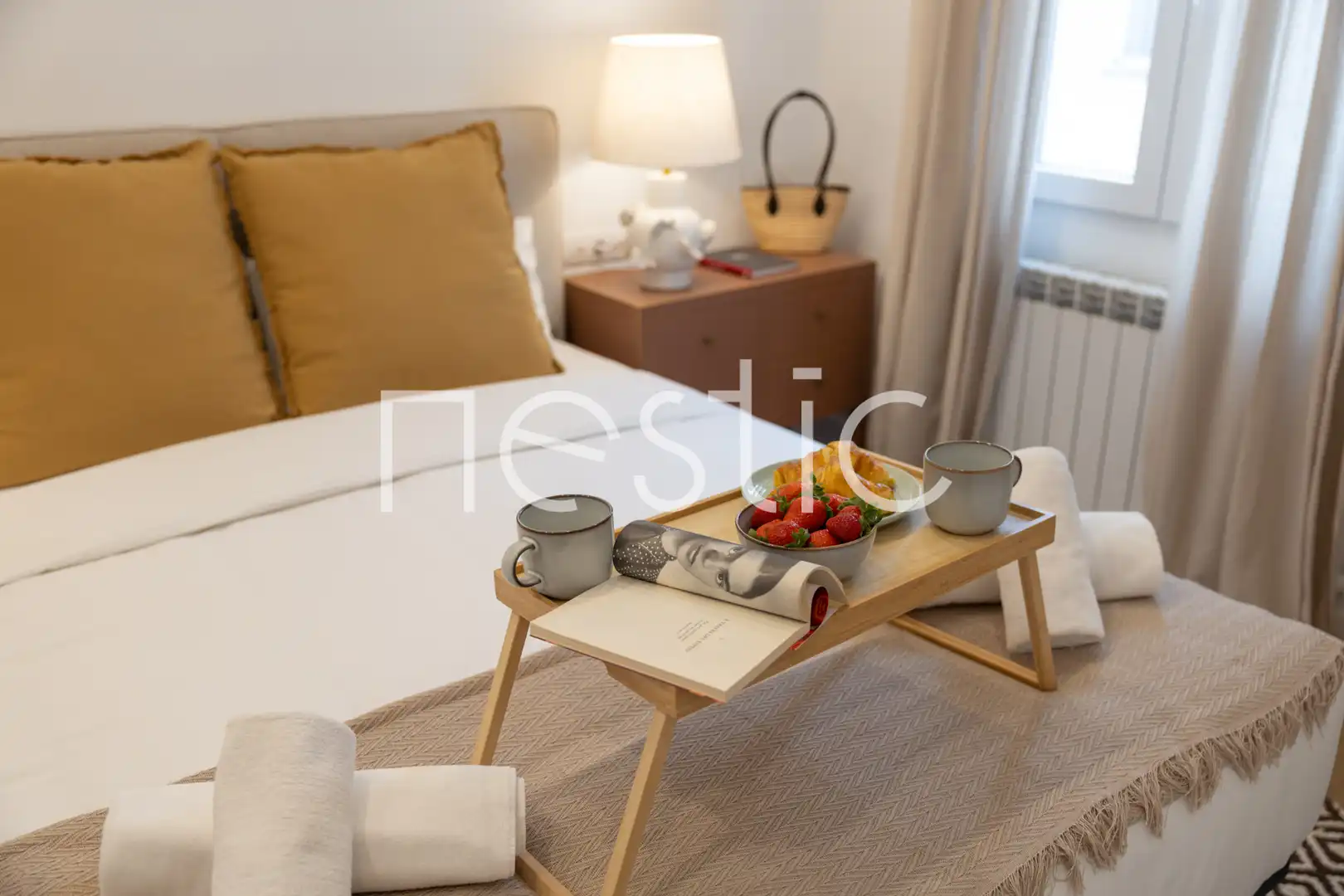 Habitación de Apartamento de alquiler en Madrid con Aire acondicionado, Calefacción y Amueblado