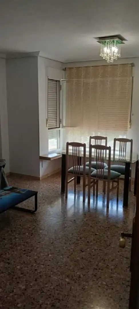 Menjador de Pis de lloguer en Elche / Elx amb Aire condicionat, Forn i Rentadora