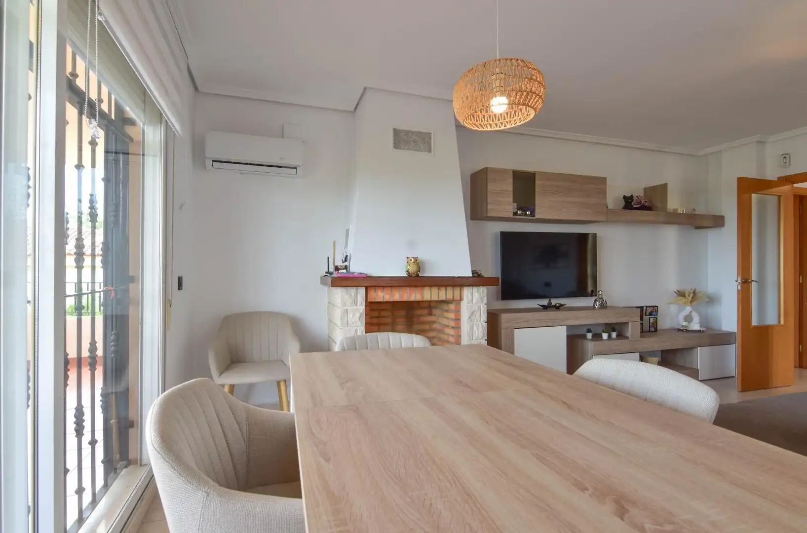 Dining room of Houses for sale in Catadau  with Air Conditioner, Heating and Terrace