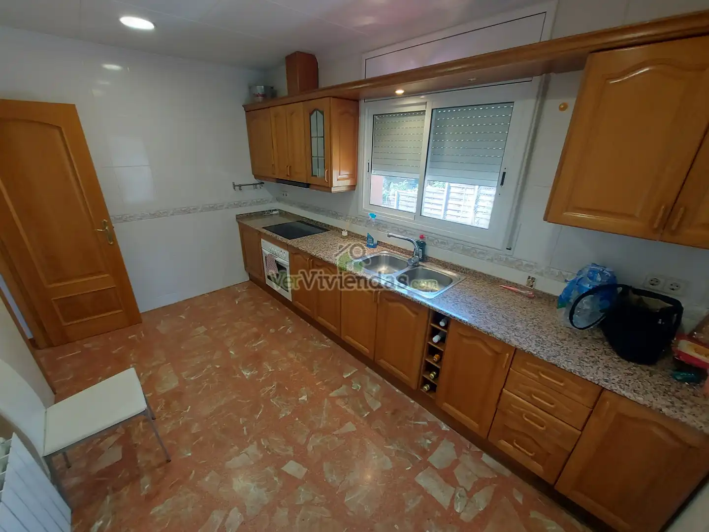 Cuina de Casa o xalet en venda en Vallirana amb Calefacció, Jardí privat i Terrassa