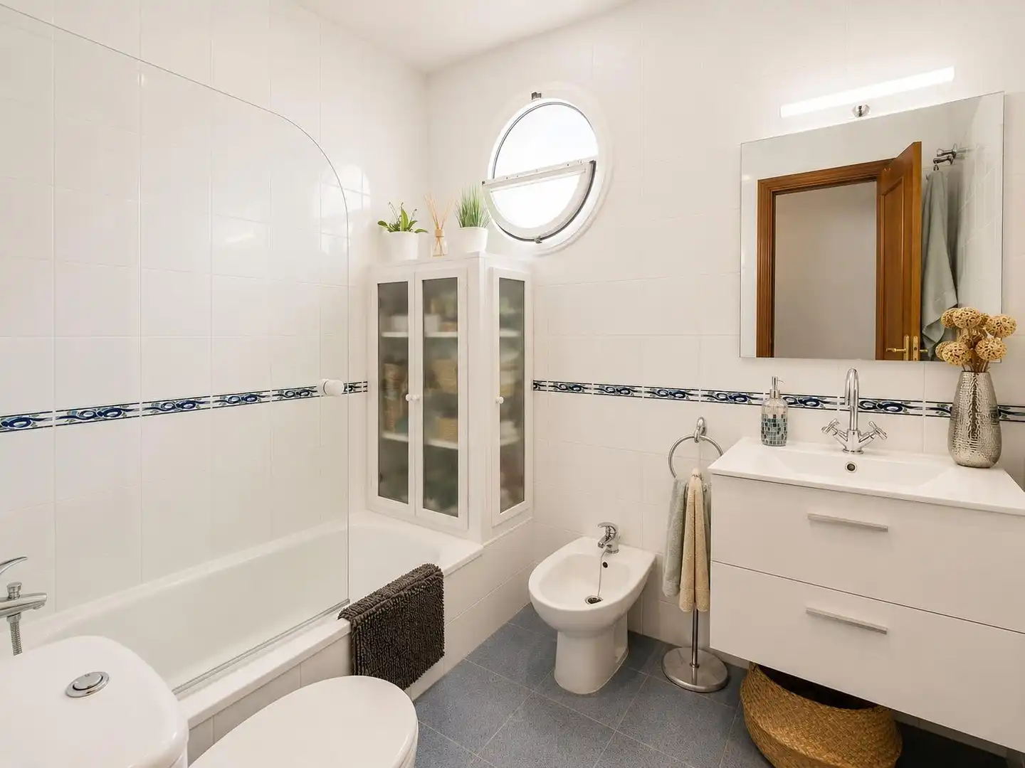 Baño de Ático en venta en Chipiona con Aire acondicionado, Calefacción y Jardín privado