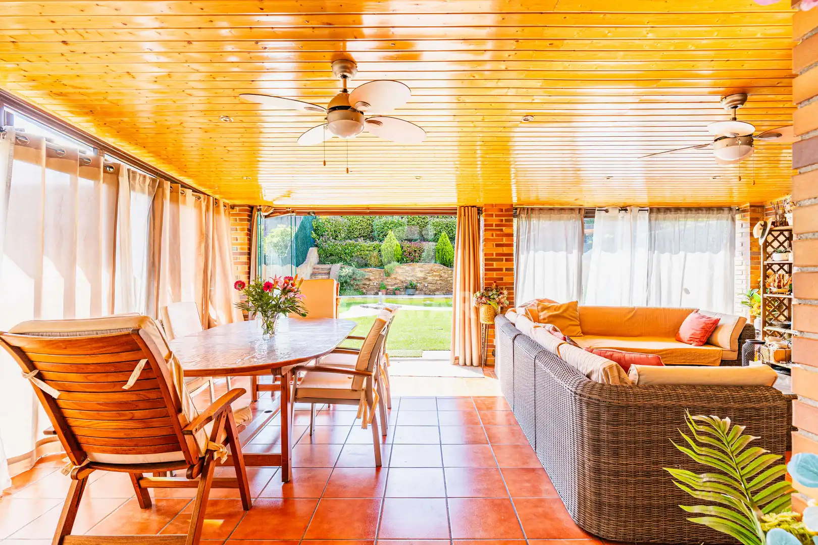 Terrasse von Einfamilien-Reihenhaus zum Verkauf in Arroyomolinos (Madrid) mit Heizung, Privatgarten und Schwimmbad