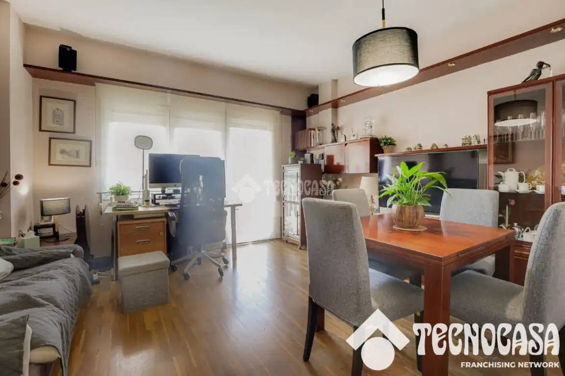Piso en venta en Barcelona con Aire acondicionado, Calefacción y Balcón