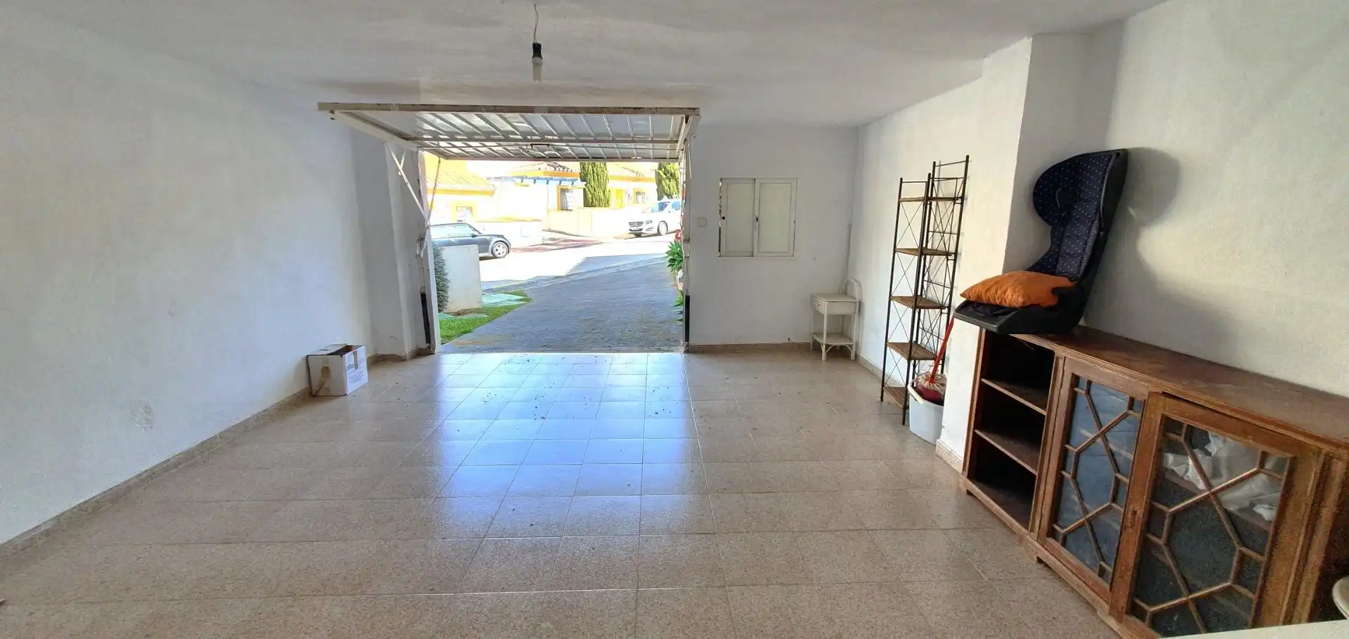 Aparcament de Casa adosada en venda en Mijas amb Jardí privat, Terrassa i Traster