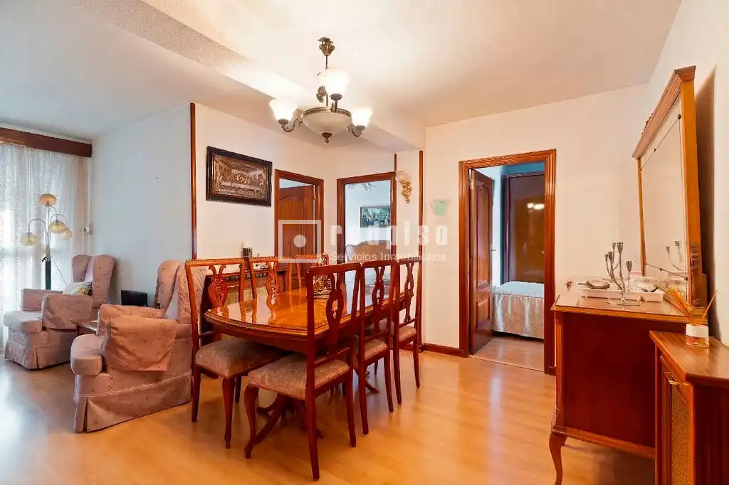 Menjador de Pis en venda en  Madrid Capital amb Calefacció i Moblat