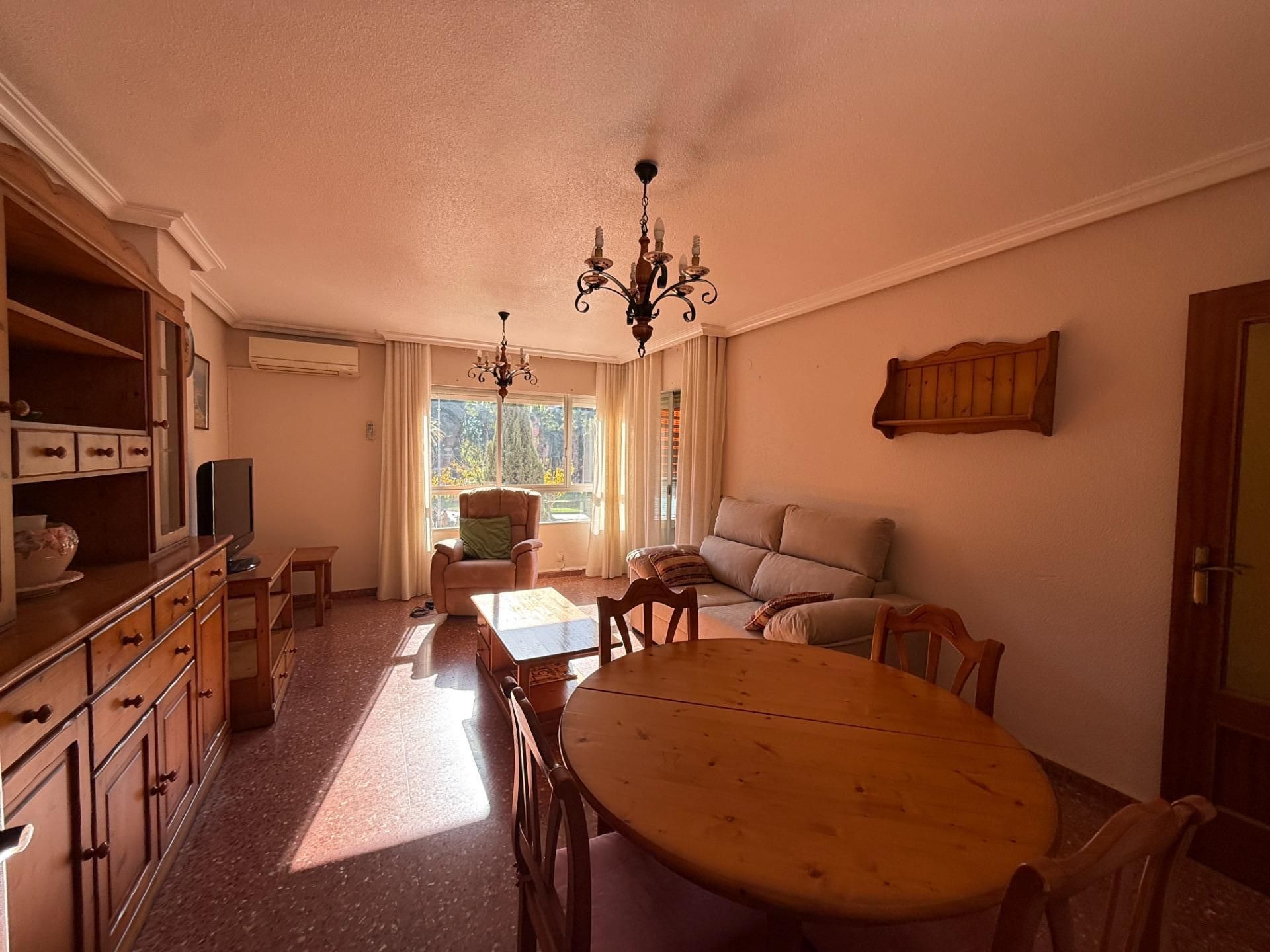Living room of Flat to rent in  Murcia Capital  with Air Conditioner and Private garden