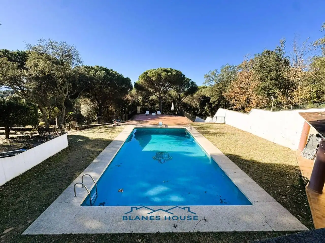 Piscina de Finca rústica en venda en Sant Feliu de Buixalleu amb Calefacció, Jardí privat i Terrassa