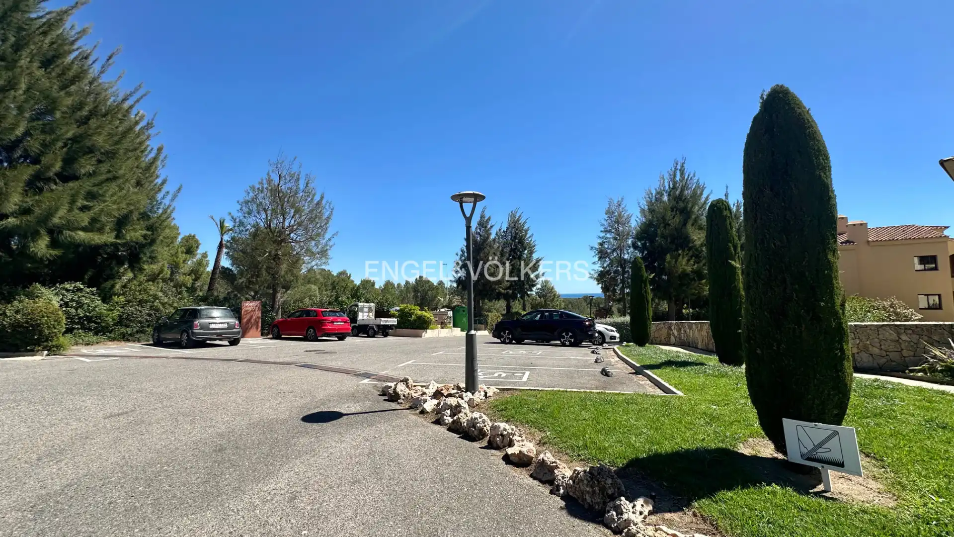 Parkplatz von Wohnung zum Verkauf in Mont-roig del Camp mit Klimaanlage, Heizung und Terrasse