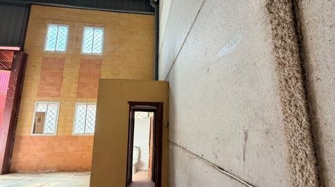 Foto 4 von Fabrikhallen zur Miete in Calle Mairena del Aljarafe, Pilas, Sevilla
