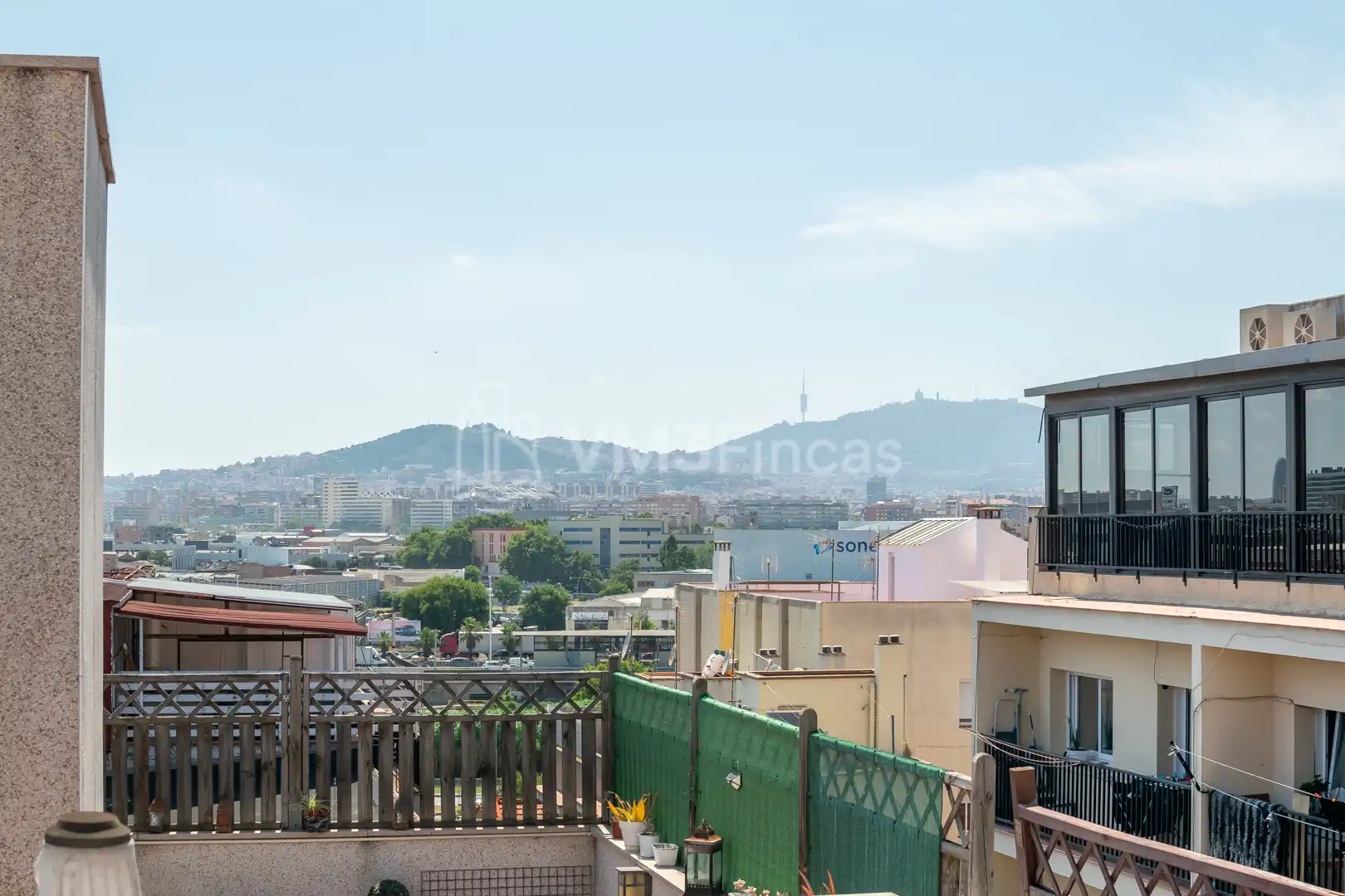 Terraza de Ático de alquiler en Santa Coloma de Gramenet con Aire acondicionado, Calefacción y Terraza