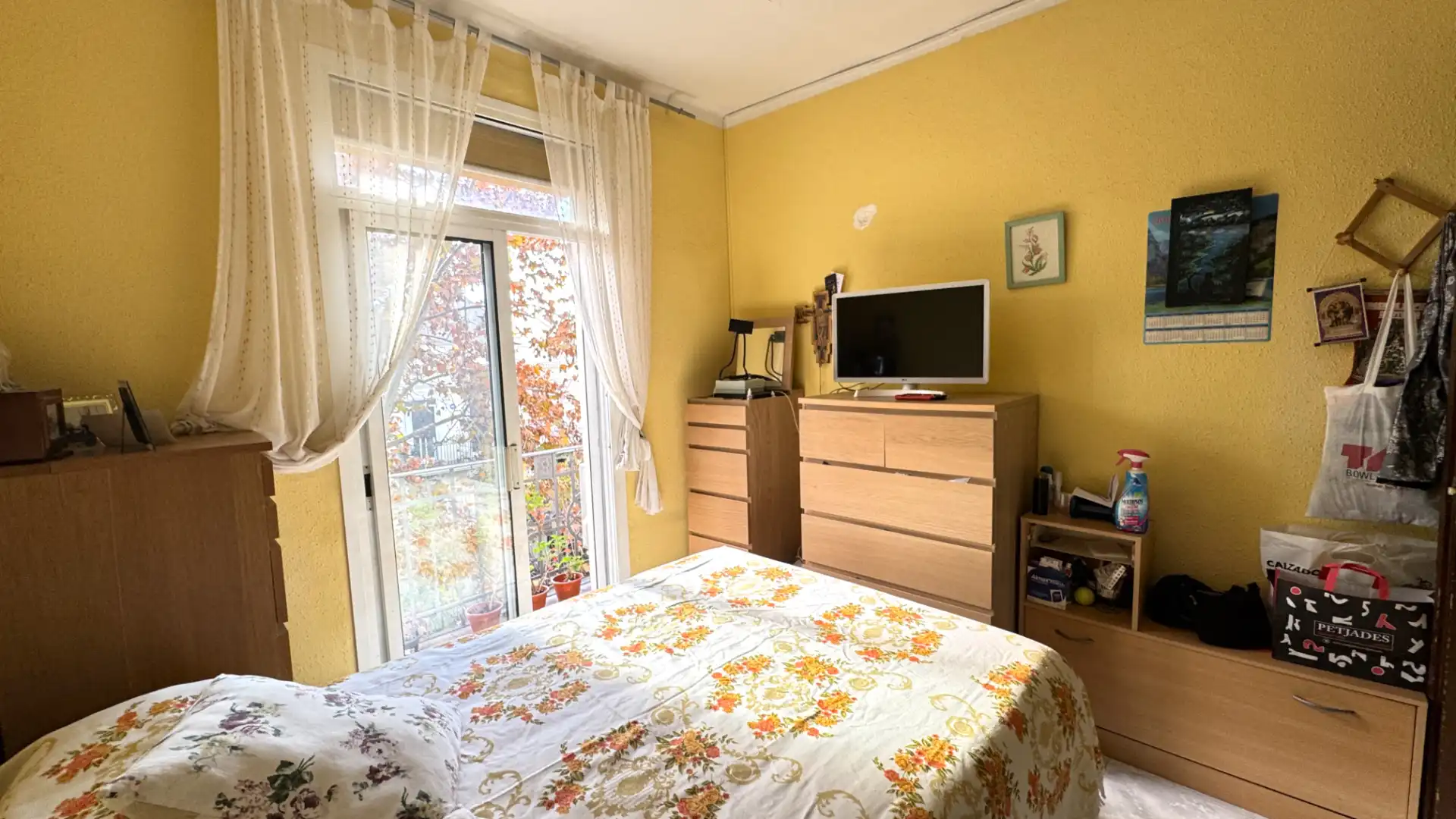 Bedroom of Flat for sale in  Barcelona Capital  with Air Conditioner and Balcony