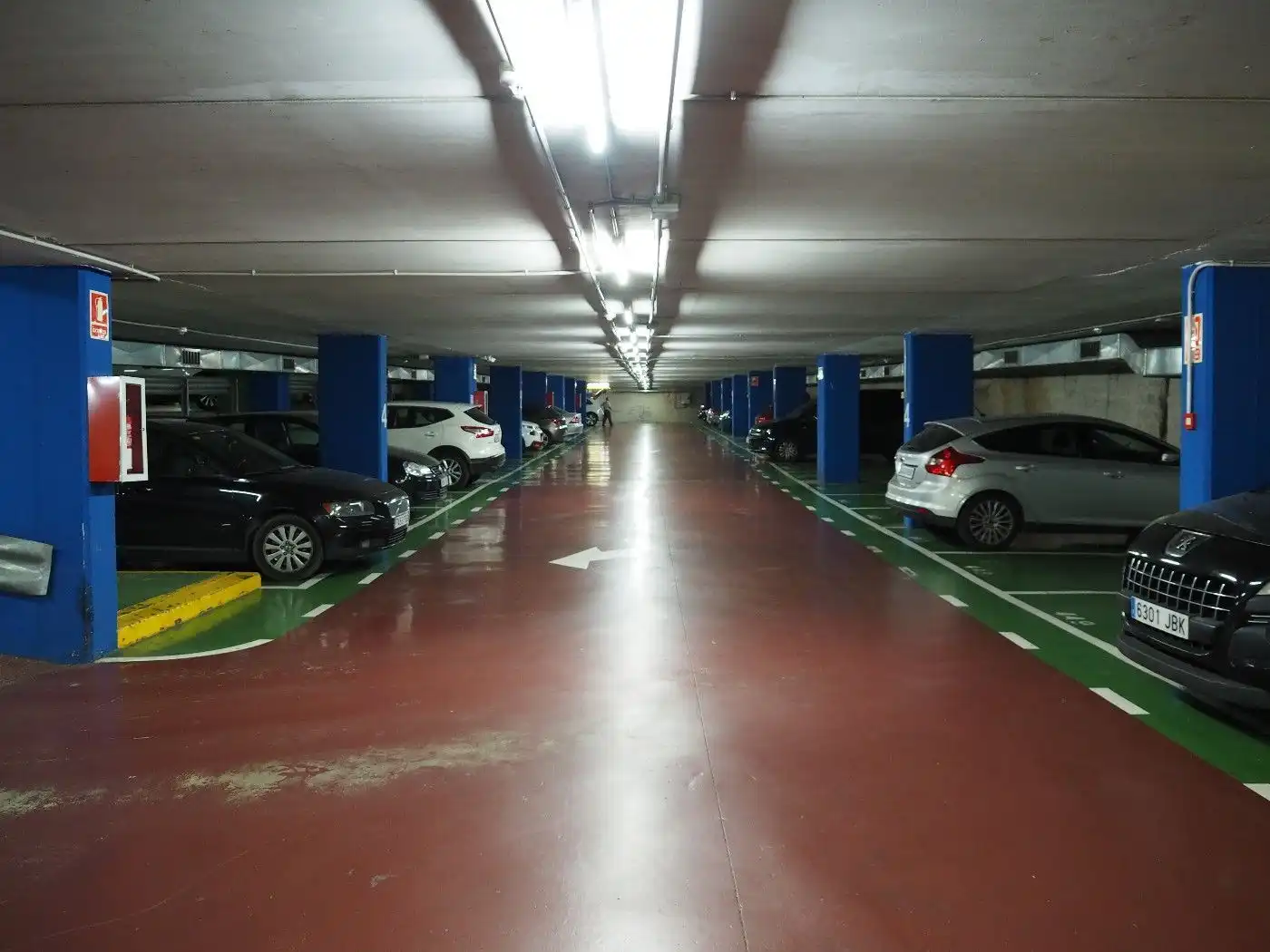 Parking of Garage for rent in Mataró  with Alarm