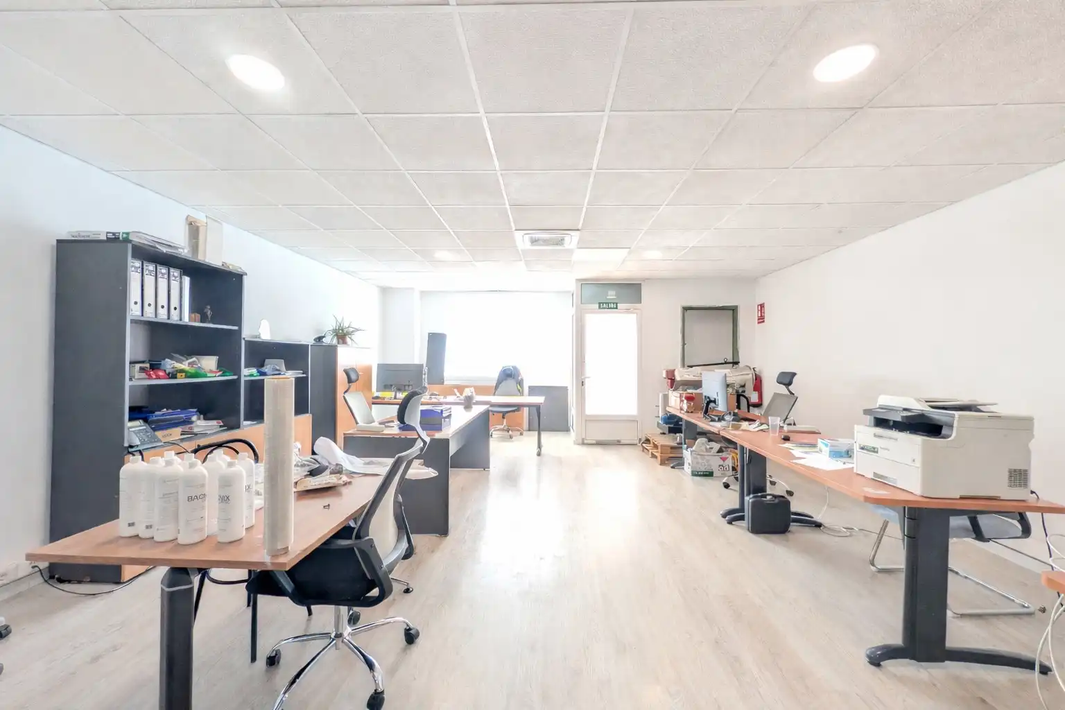 Local en venda en Zaragoza amb Aire condicionat, Moblat i Internet