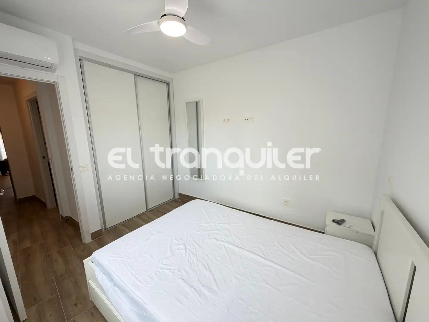 Bedroom of Flat for rent in Paracuellos de Jarama  with Air Conditioner and Parquet flooring
