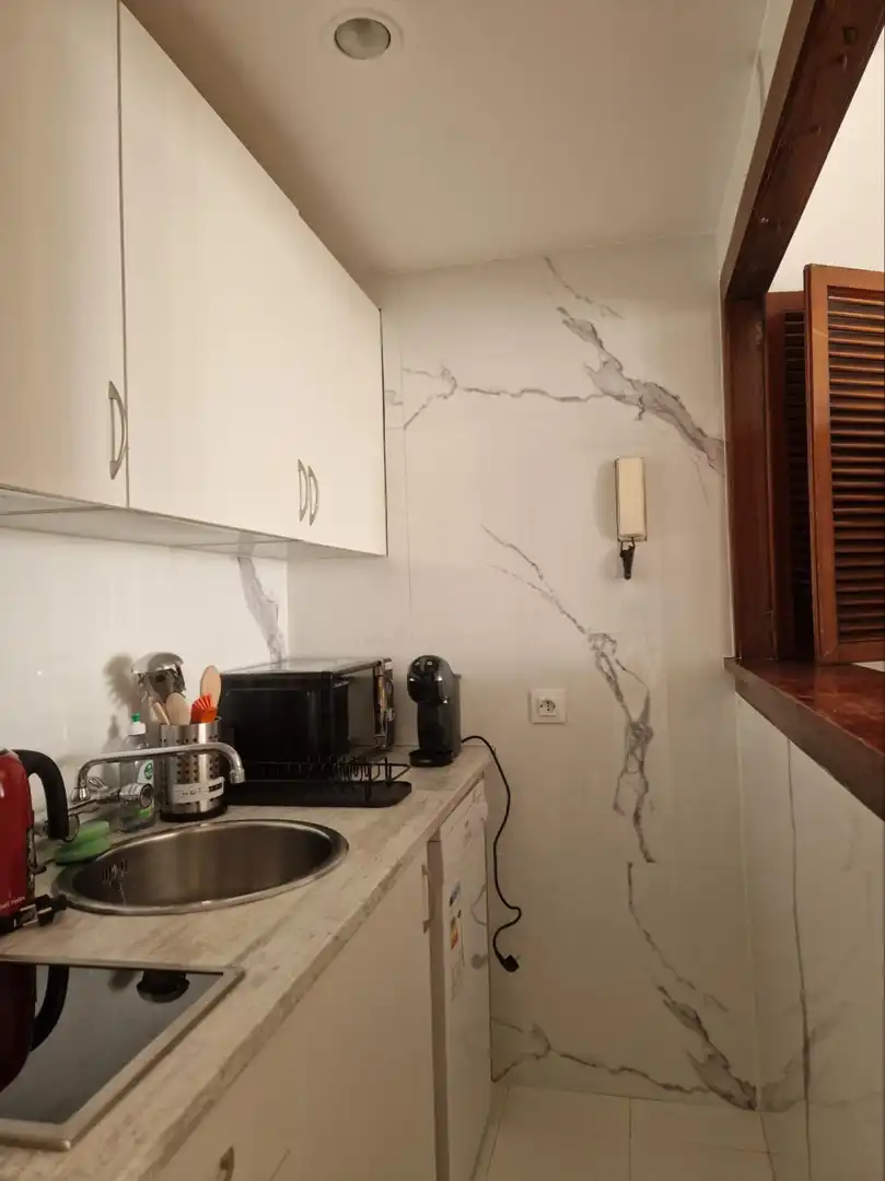 Cocina de Apartamento de alquiler en Madrid con Aire acondicionado, Calefacción y Amueblado