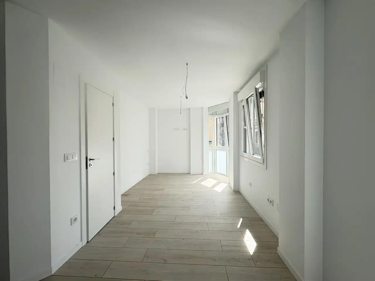 Sala de estar de Estudio de alquiler en  Madrid Capital con Aire acondicionado, Calefacción y Trastero