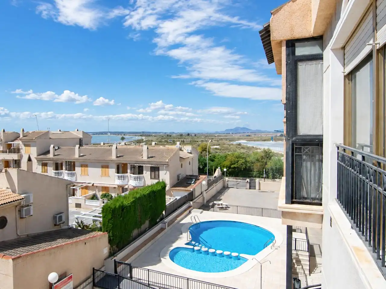 Exterior view of Flat for sale in Santa Pola  with Air Conditioner, Terrace and Swimming Pool