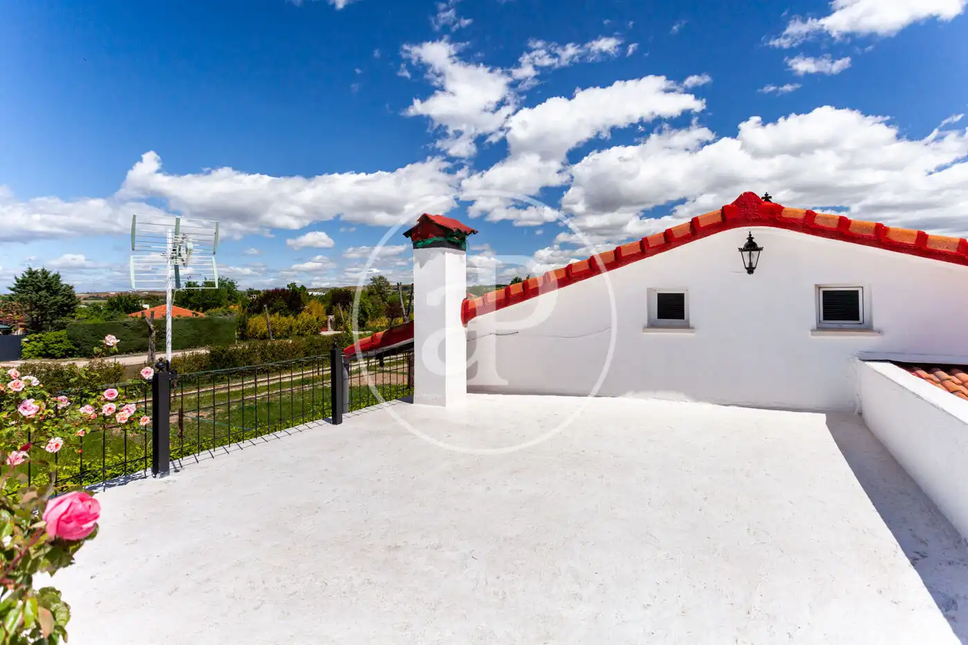 Vista exterior de Casa o xalet en venda en Fuente El Saz de Jarama amb Calefacció, Jardí privat i Terrassa