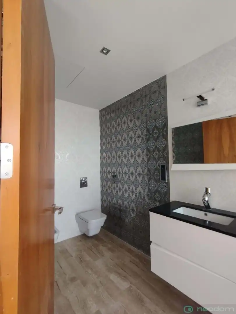 Bathroom of Flat for rent in Benidorm  with Air Conditioner, Terrace and Storage room