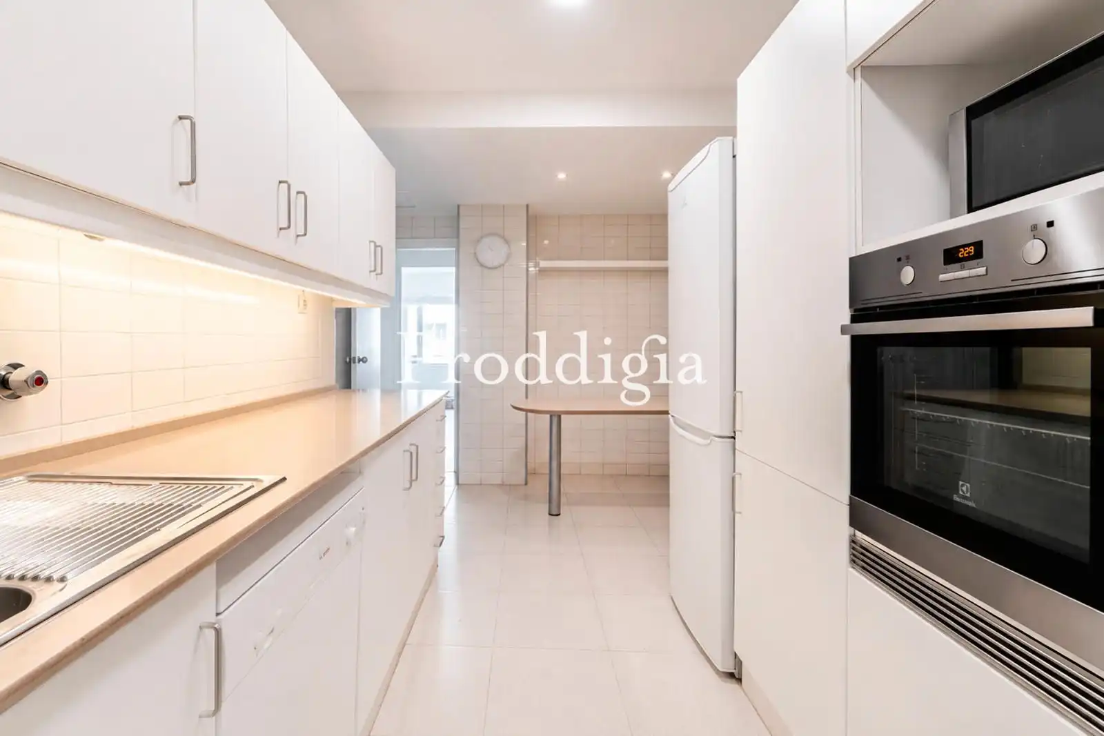 Flat for rent in Via Augusta, Sant Gervasi- Galvany