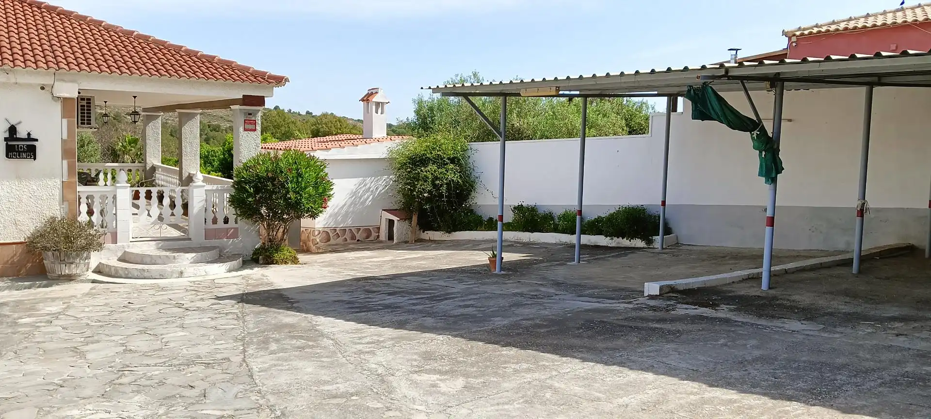 Parkplatz von Haus oder Chalet zum Verkauf in Riba-roja de Túria mit Terrasse, Abstellraum und Schwimmbad