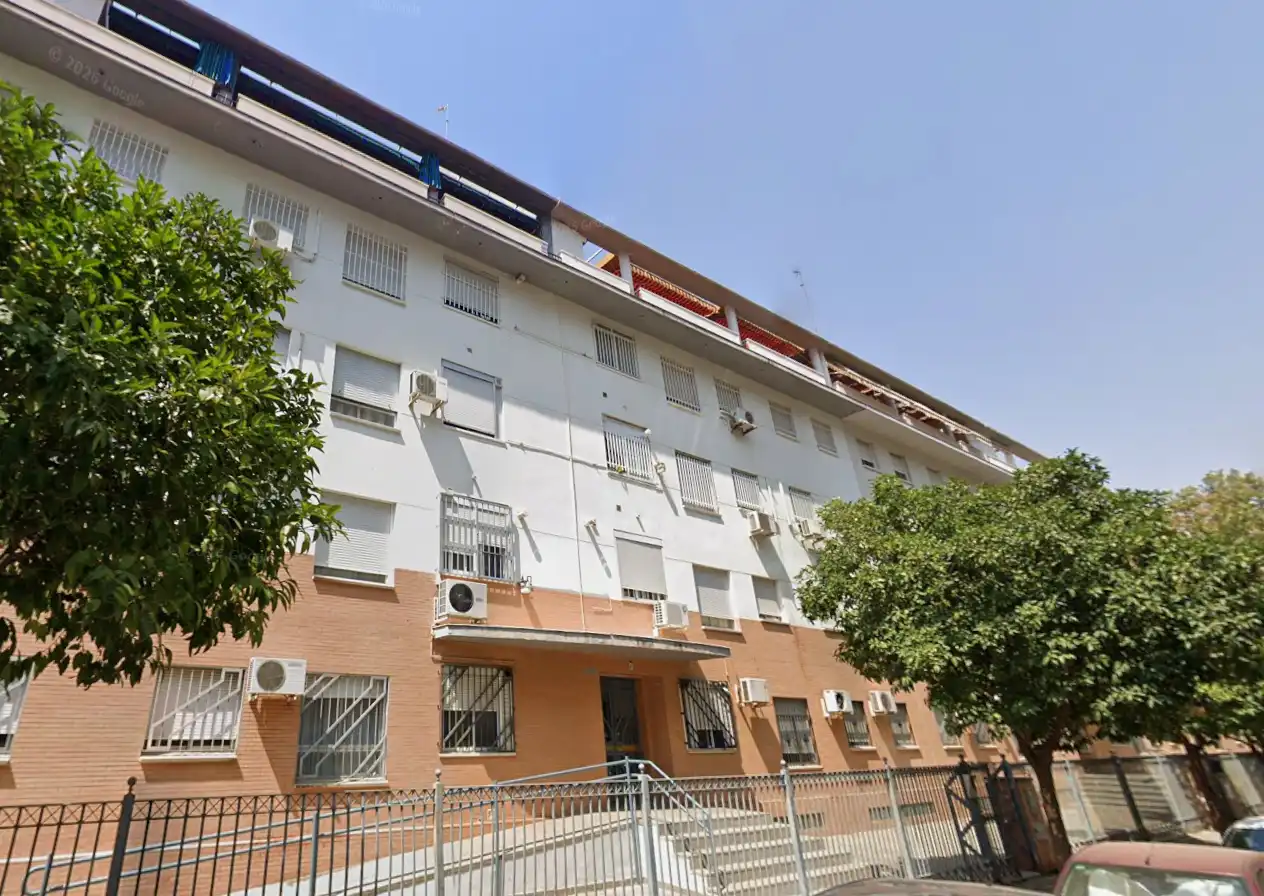 Vista exterior de Planta baixa en venda en Este - Alcosa- Torreblanca
