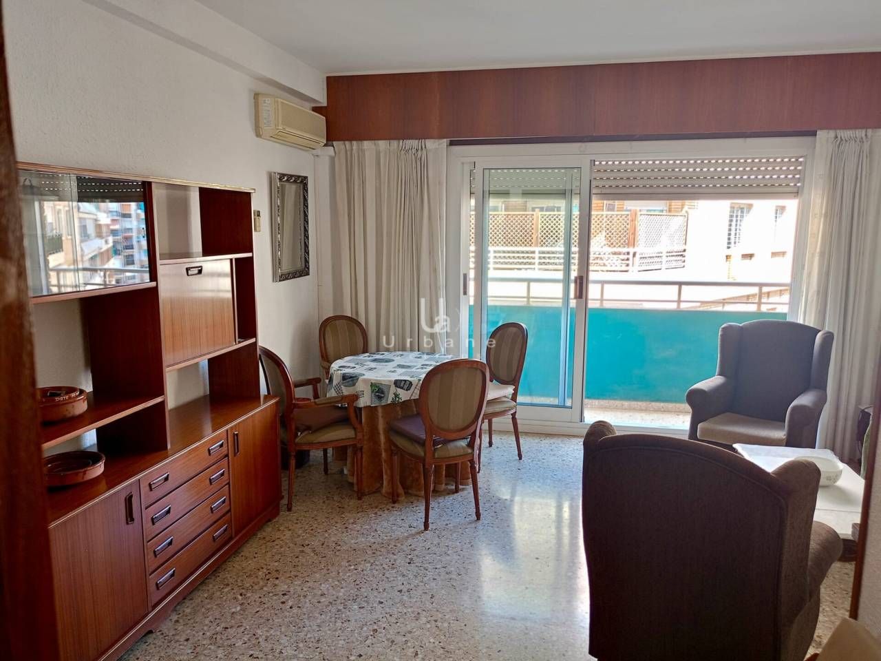 Sala d'estar de Pis de lloguer en  Murcia Capital amb Aire condicionat, Moblat i Balcó