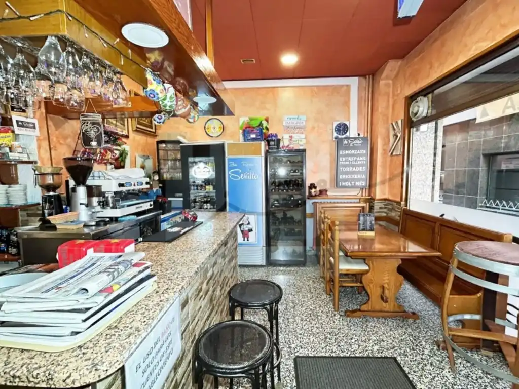 Locale commerciale in cessione a Camí d'Ensucaranes, 3-6, imagen 13