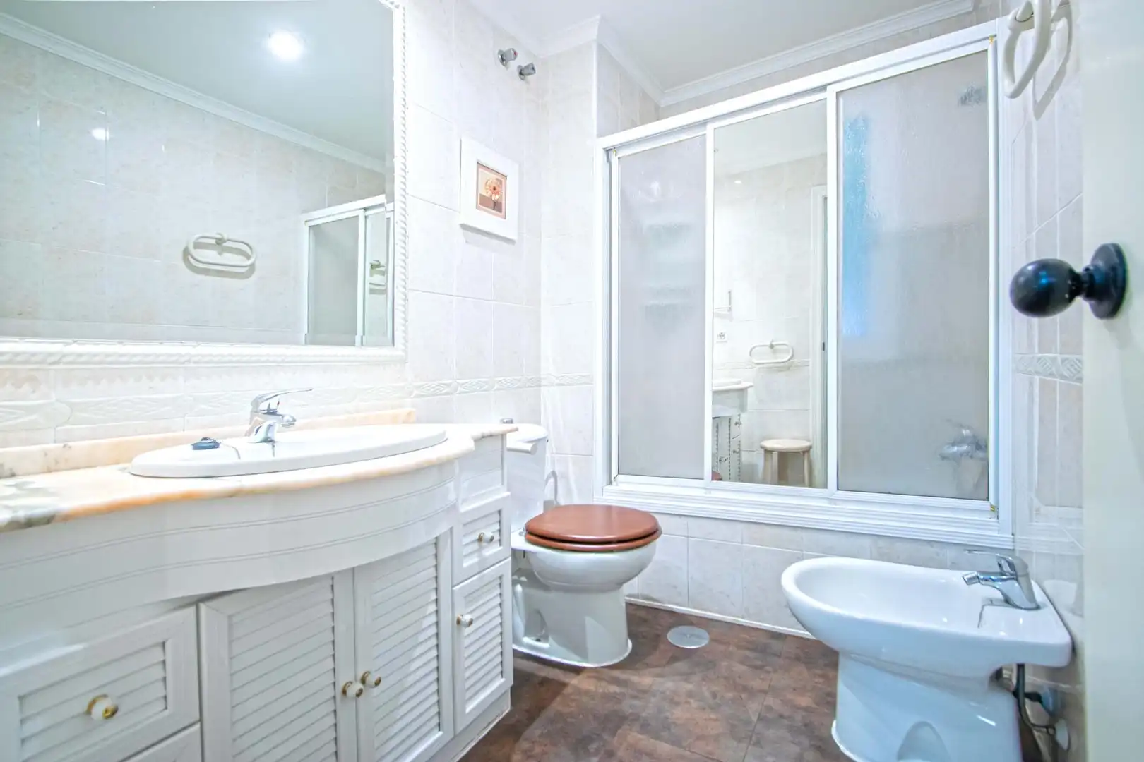Badezimmer von Wohnung zum Verkauf in Sevilla mit Klimaanlage