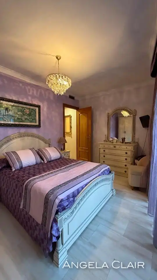 Habitación de Casa o chalet en venta en Sant Boi de Llobregat con Calefacción, Terraza y Trastero