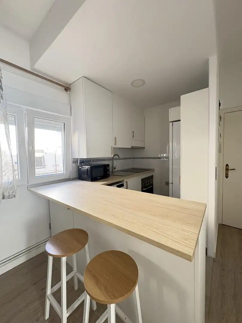 Flat to rent in Calle Ribota, imagen 6