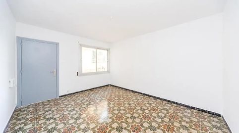 Foto 3 de Piso en venta en Passatge de Caralt, Singuerlín, Santa Coloma de Gramenet