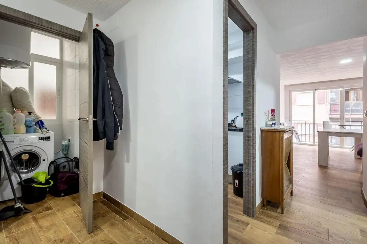 Piso en venta en Granada con Calefacción y Terraza
