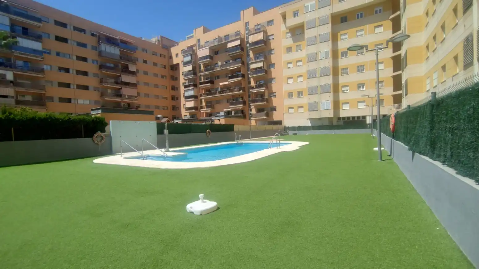 Piscina de Pis en venda en Málaga amb Aire condicionat, Jardí privat i Terrassa