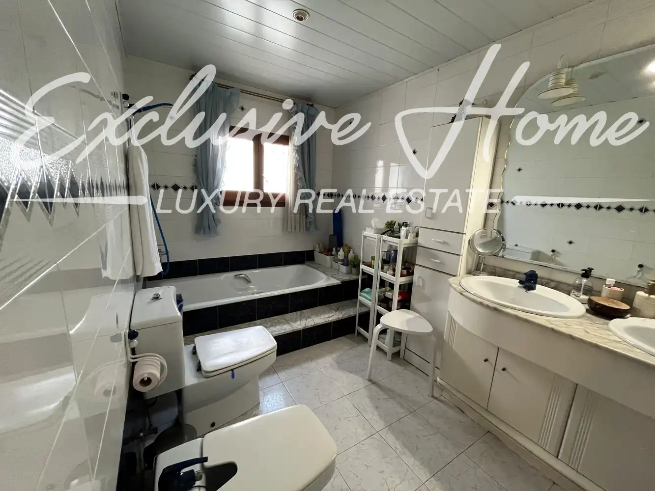 Detached house with terrace for sale in Carrer de les Llevateres, imagen 7