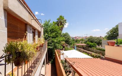 Exterior view of House or chalet for sale in Terrassa  with Terrace and Balcony