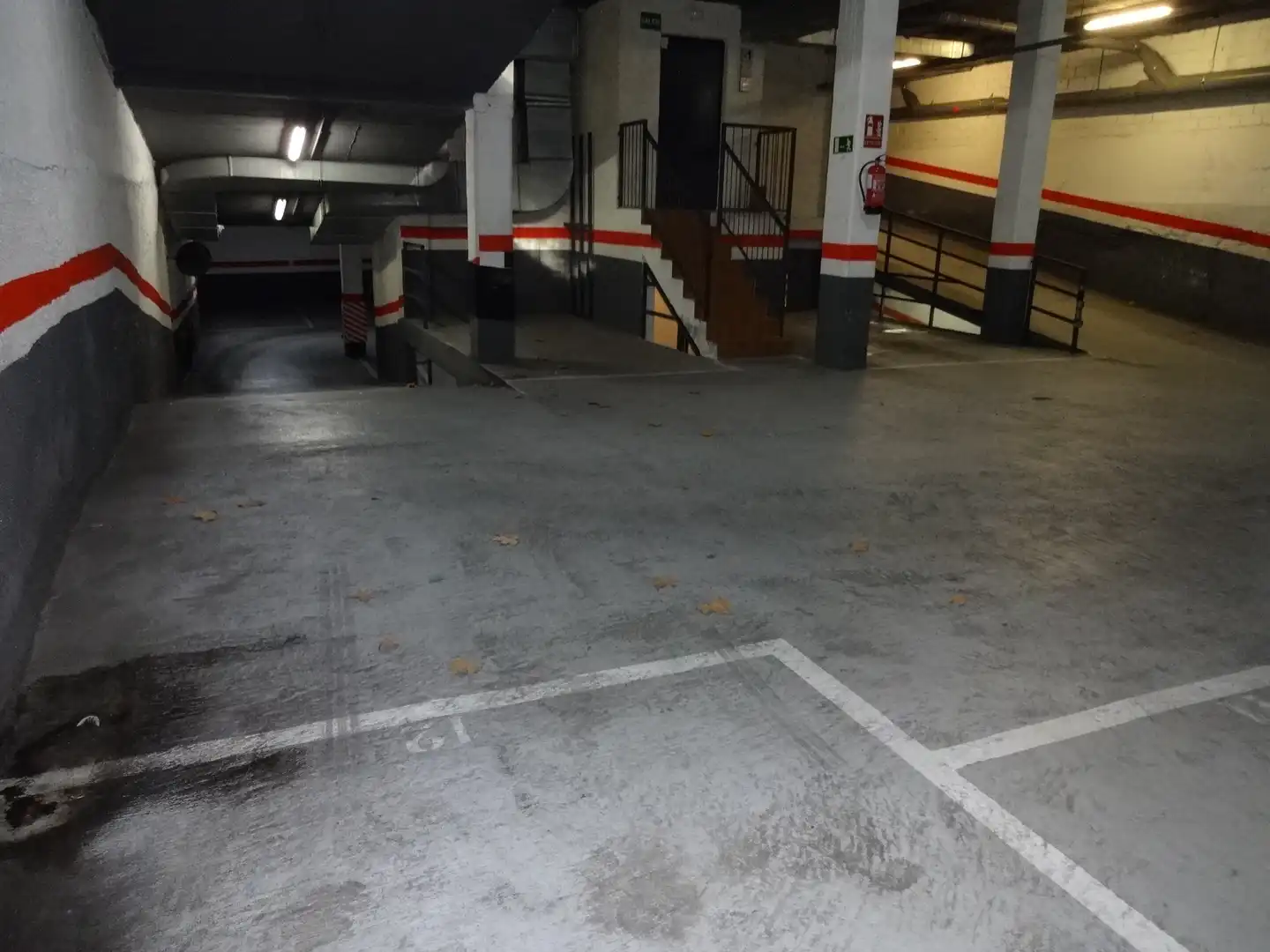 Garatge de lloguer a Carrer del Rosselló, 19, La Nova Esquerra de l'Eixample