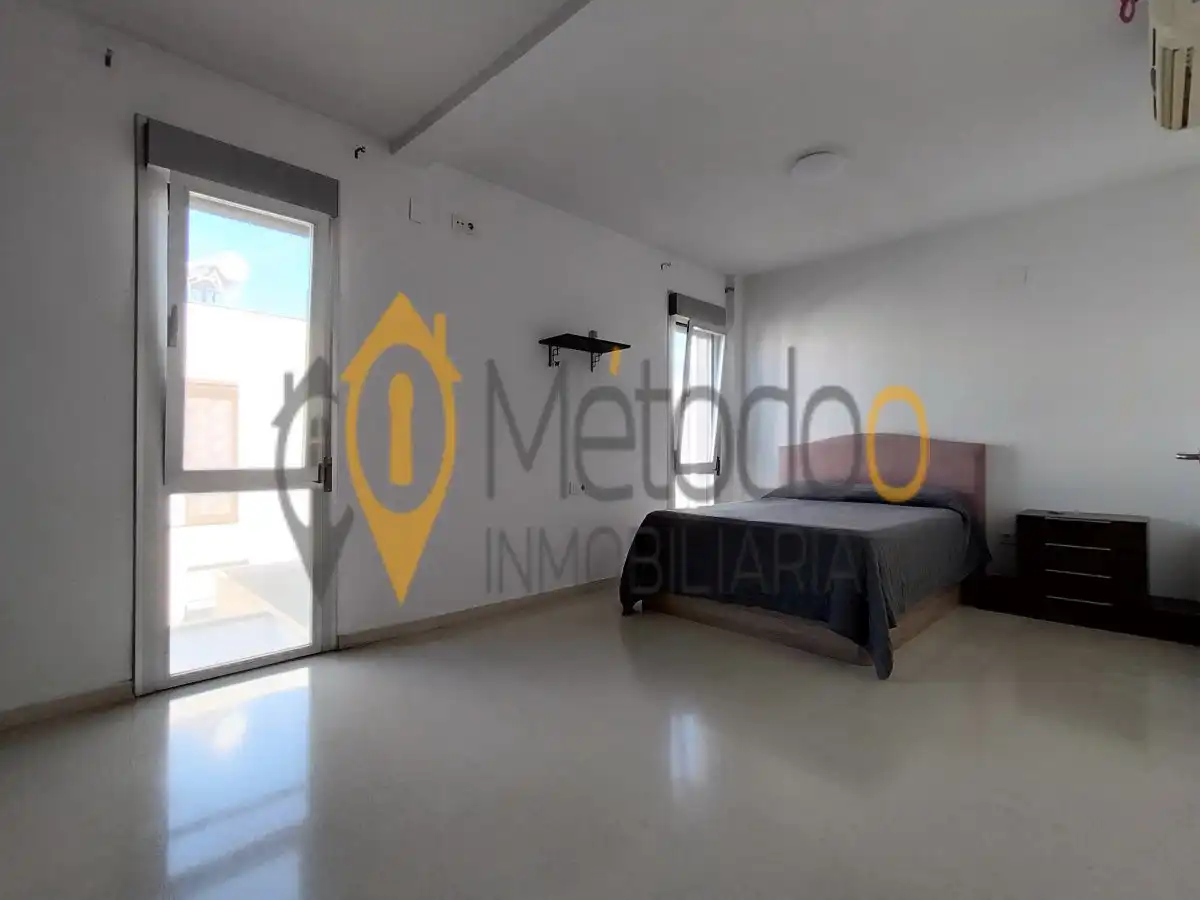 Habitación de Casa adosada en venta en La Rinconada con Terraza y Trastero