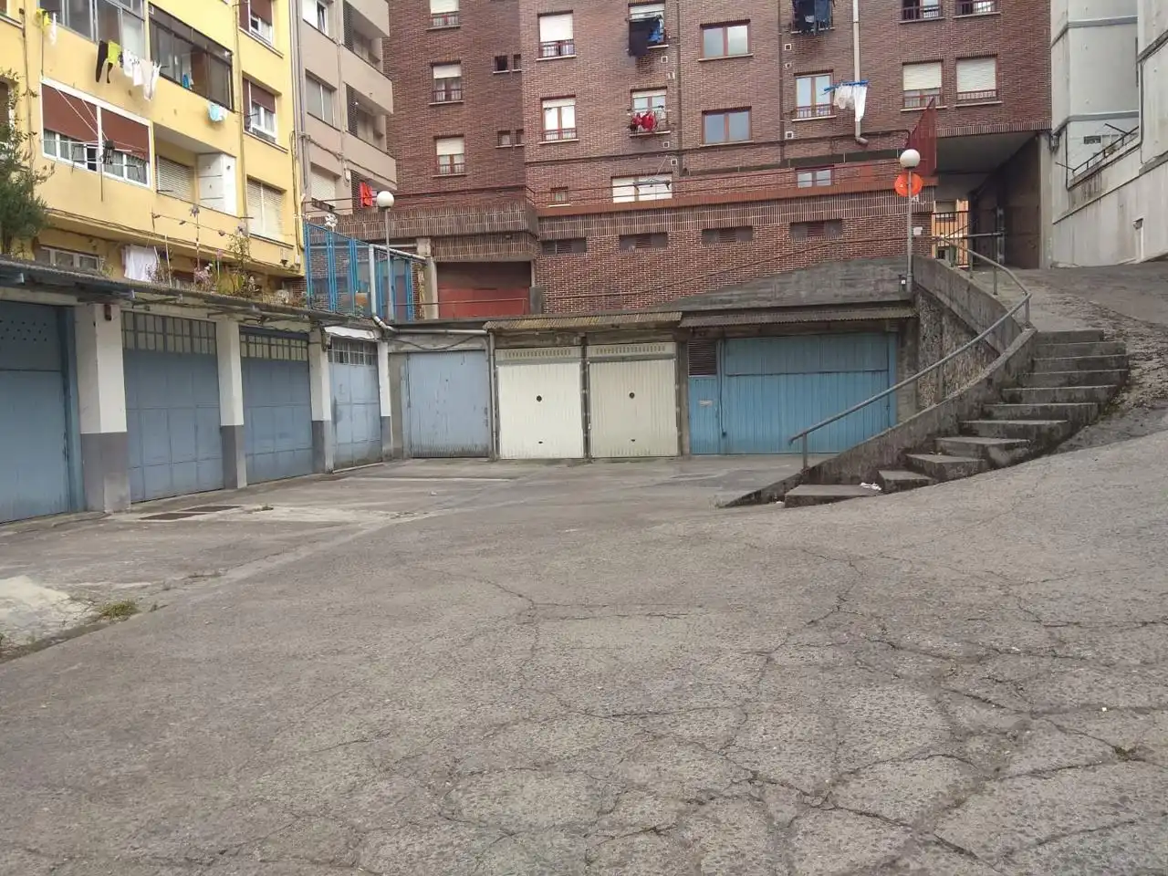 Parking of Industrial buildings for rent in Durango