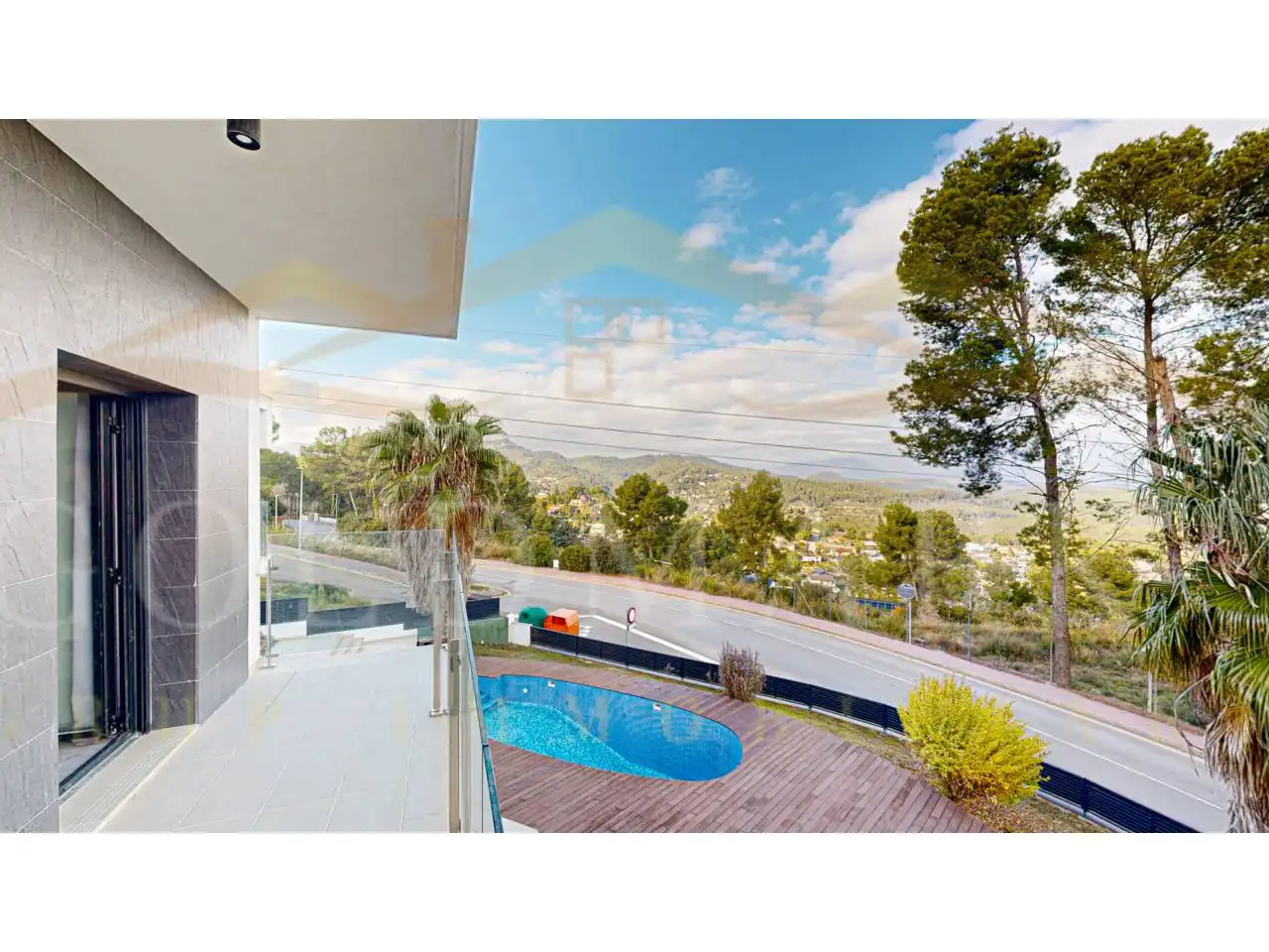 Vista exterior de Casa o xalet en venda en Corbera de Llobregat amb Aire condicionat, Calefacció i Jardí privat