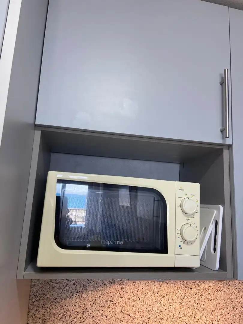 Cocina de Apartamento de alquiler en L'Escala