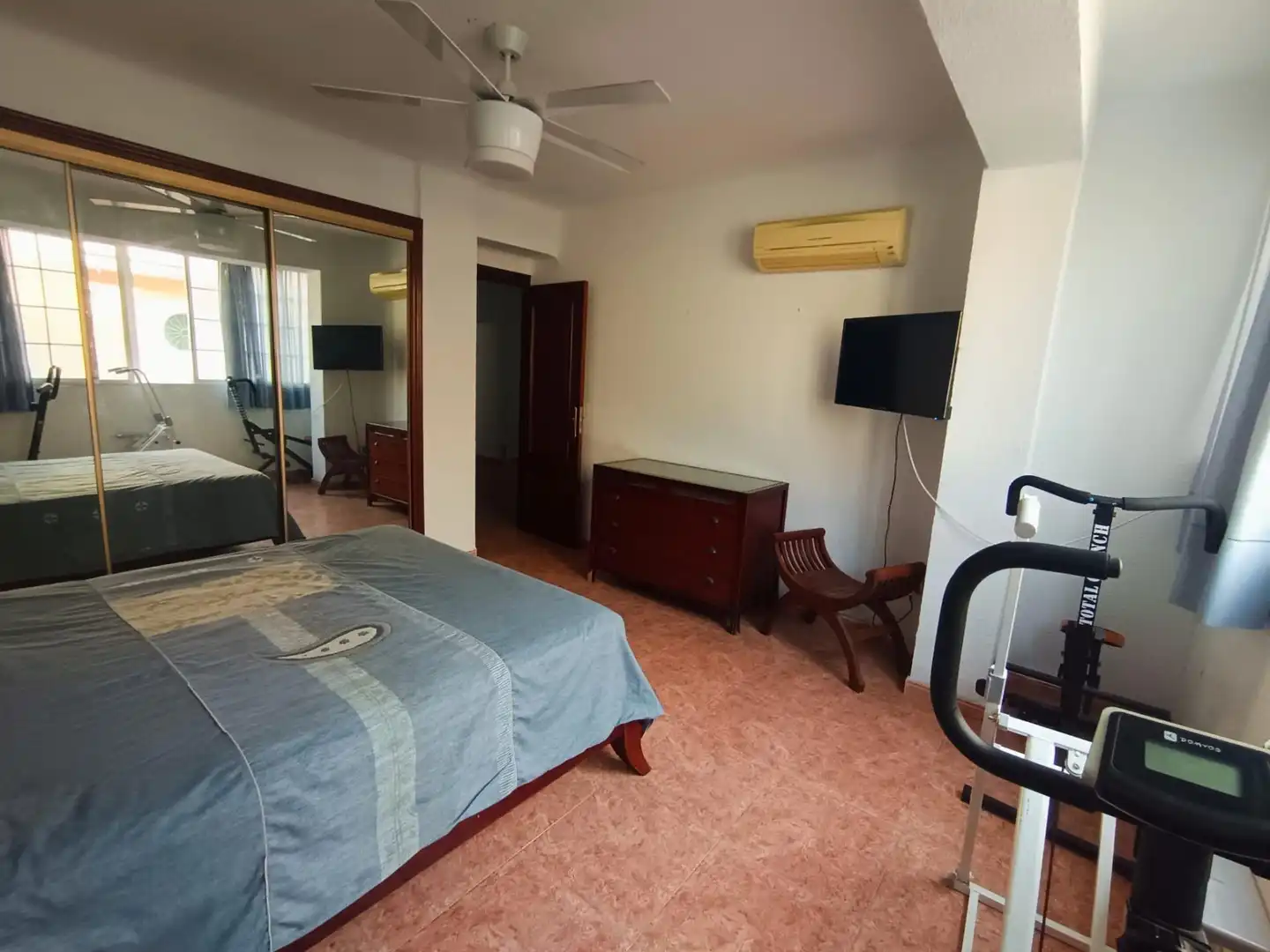 Bedroom of Houses for sale in Málaga  with Air Conditioner, Heating and Terrace