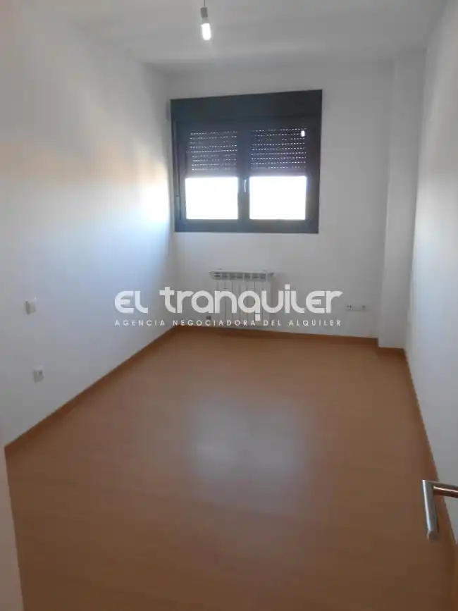 Bedroom of Flat for rent in Leganés  with Terrace, Storage room and Swimming Pool