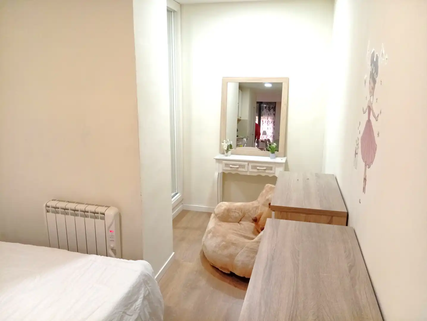 Habitación de Planta baja en venta en Madrid con Aire acondicionado, Calefacción y Jardín privado