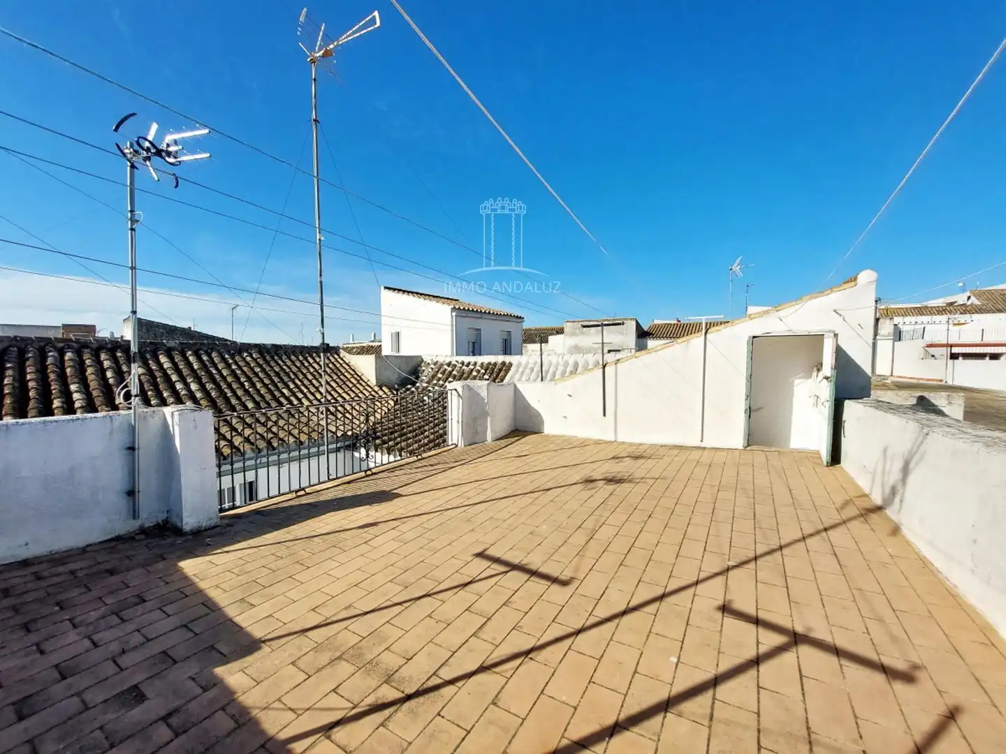 Außenansicht von Wohnung zum Verkauf in Medina Sidonia mit Klimaanlage