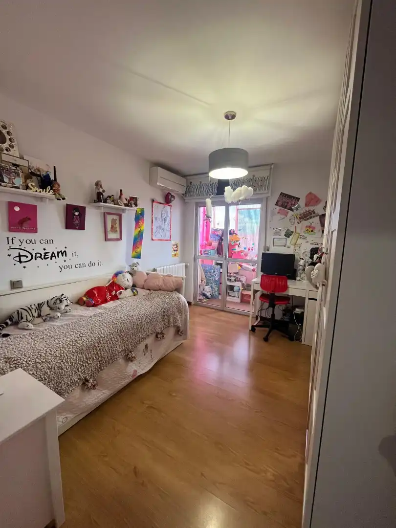 Habitación de Piso en venta en Viana de Cega con Aire acondicionado, Calefacción y Parquet