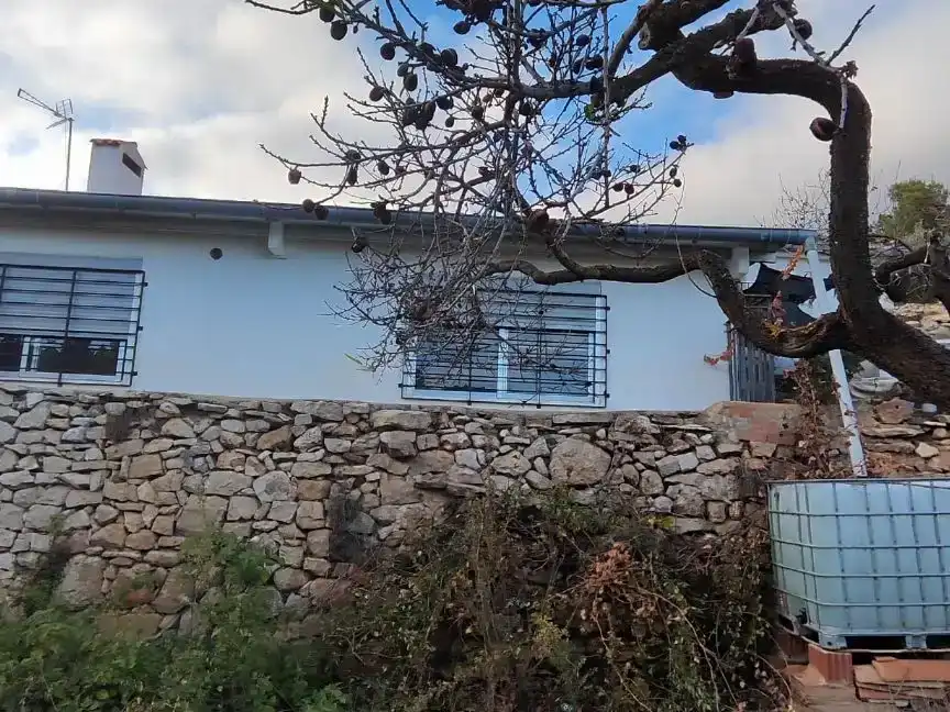 Vista exterior de Casa o xalet en venda en Sierra Engarcerán amb Balcó
