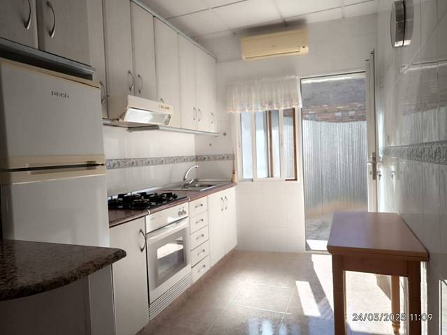 Casa adosada en Venta en Calle Campoamor, 43 en Los Dolores
